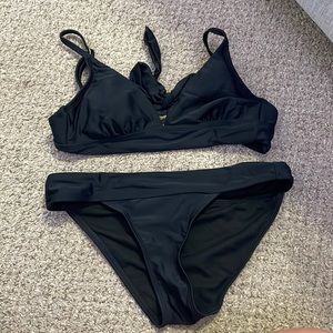 BLACK BIKINI